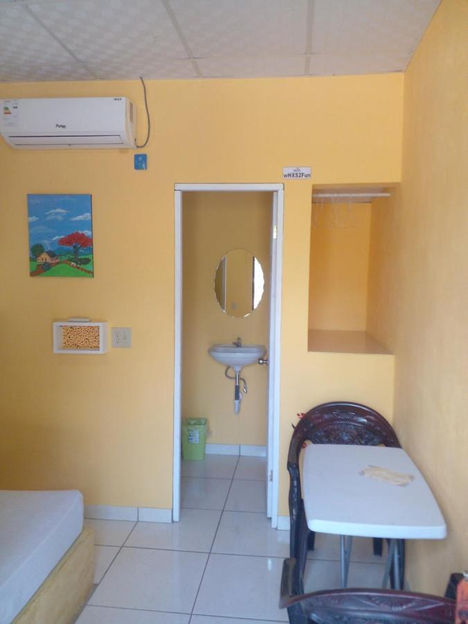 Cabanas Martina Surf Playa Guanico Pedregal المظهر الخارجي الصورة